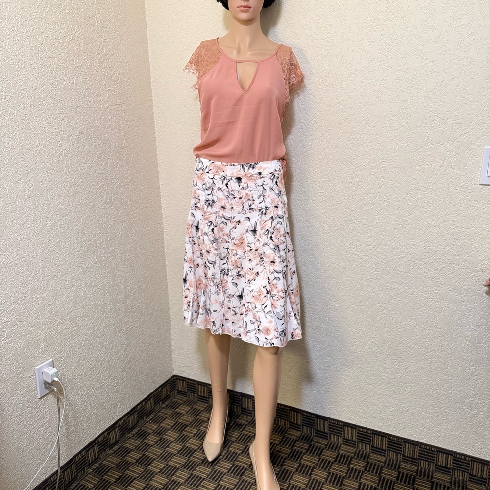 Hecho en Chine Pink Sleeveless Embellished Blouse